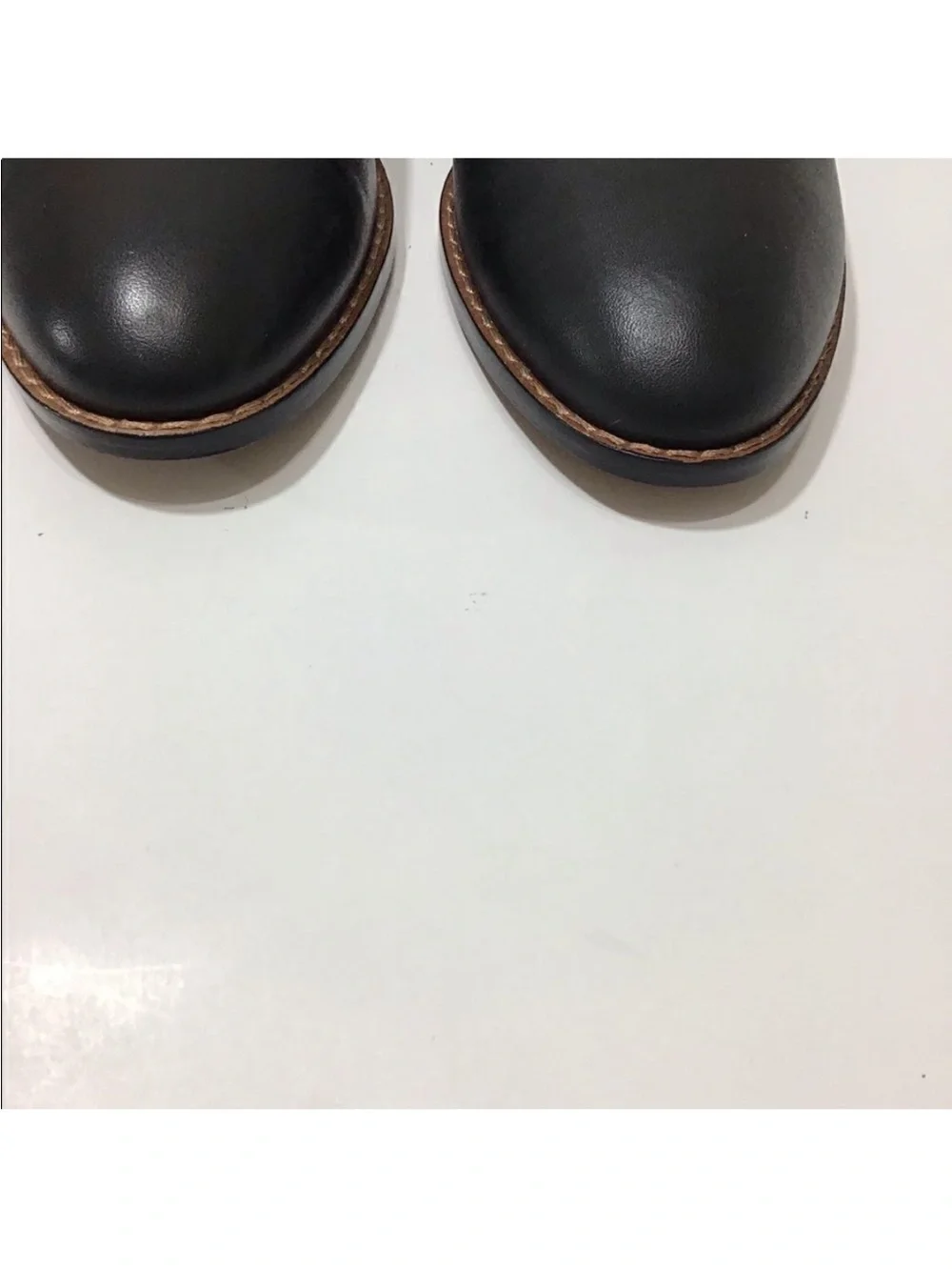 Black Leather Low Heel Ankle Shoe - Women
